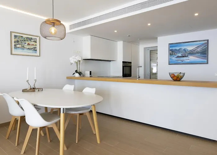 Stunning Seaside In Carvajal Appartement